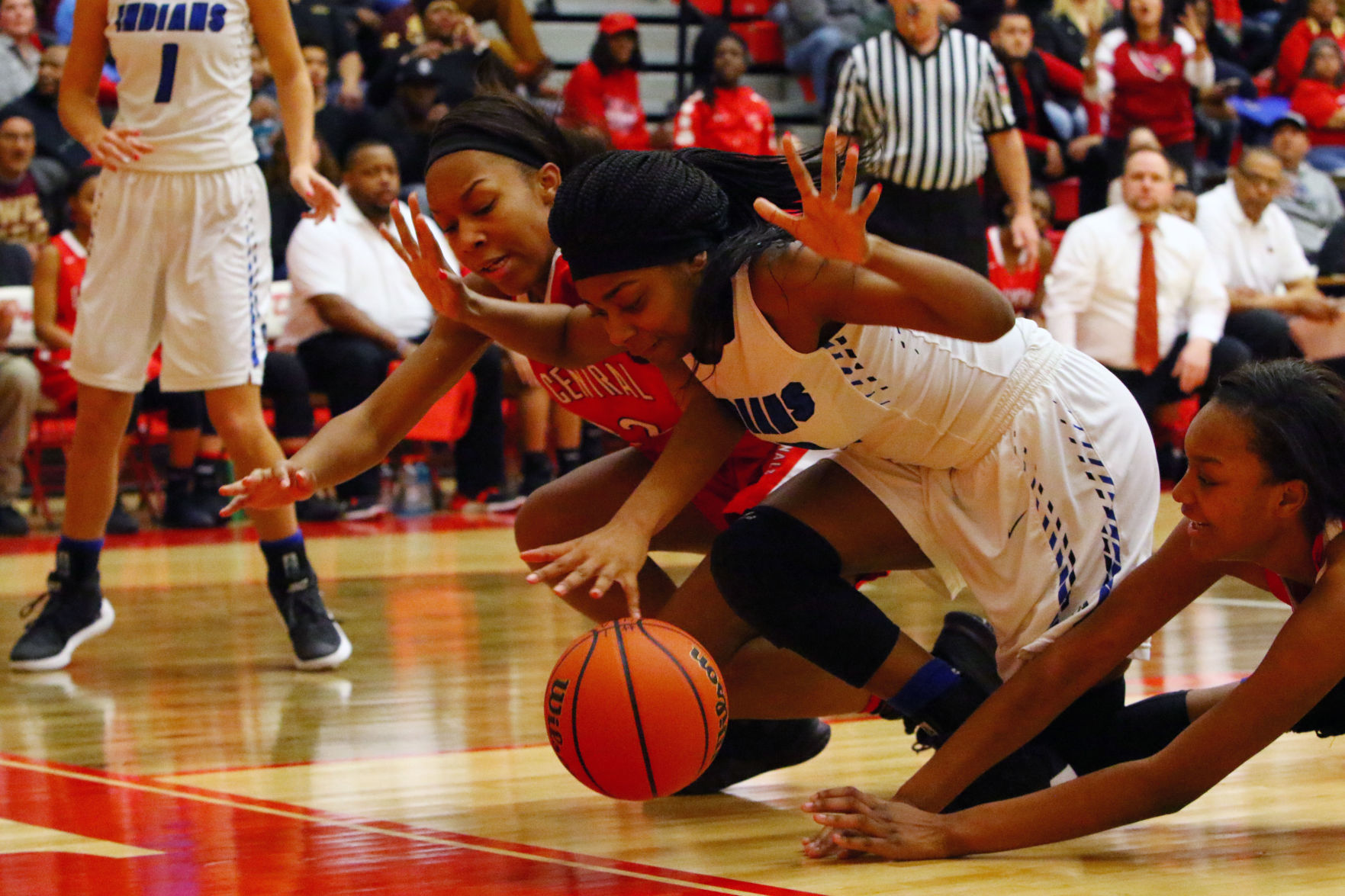 Gallery: Girls Basketball Sectional Finals - E.C. Central vs. Lake Central